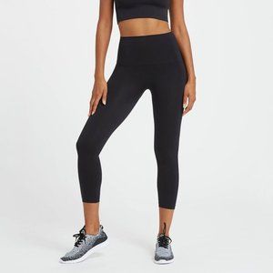 SPANX black look at me now seamless crop legging